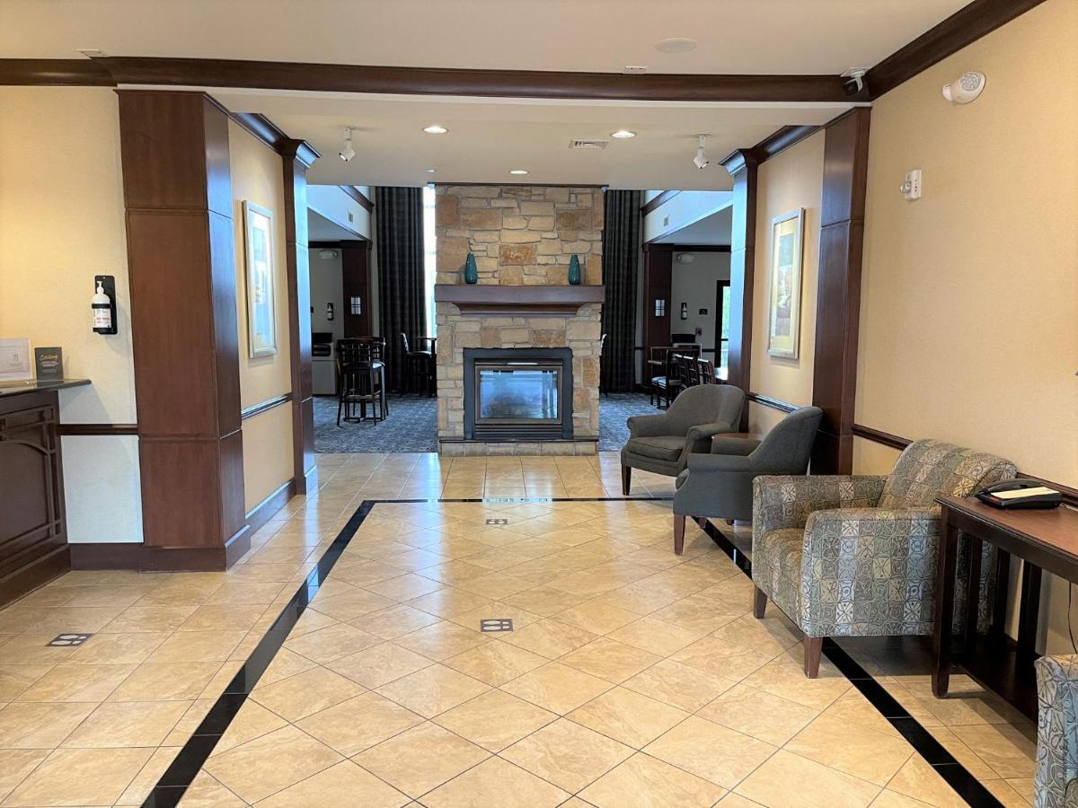 Staybridge Suites Milwaukee West-Oconomowoc By Ihg Luaran gambar