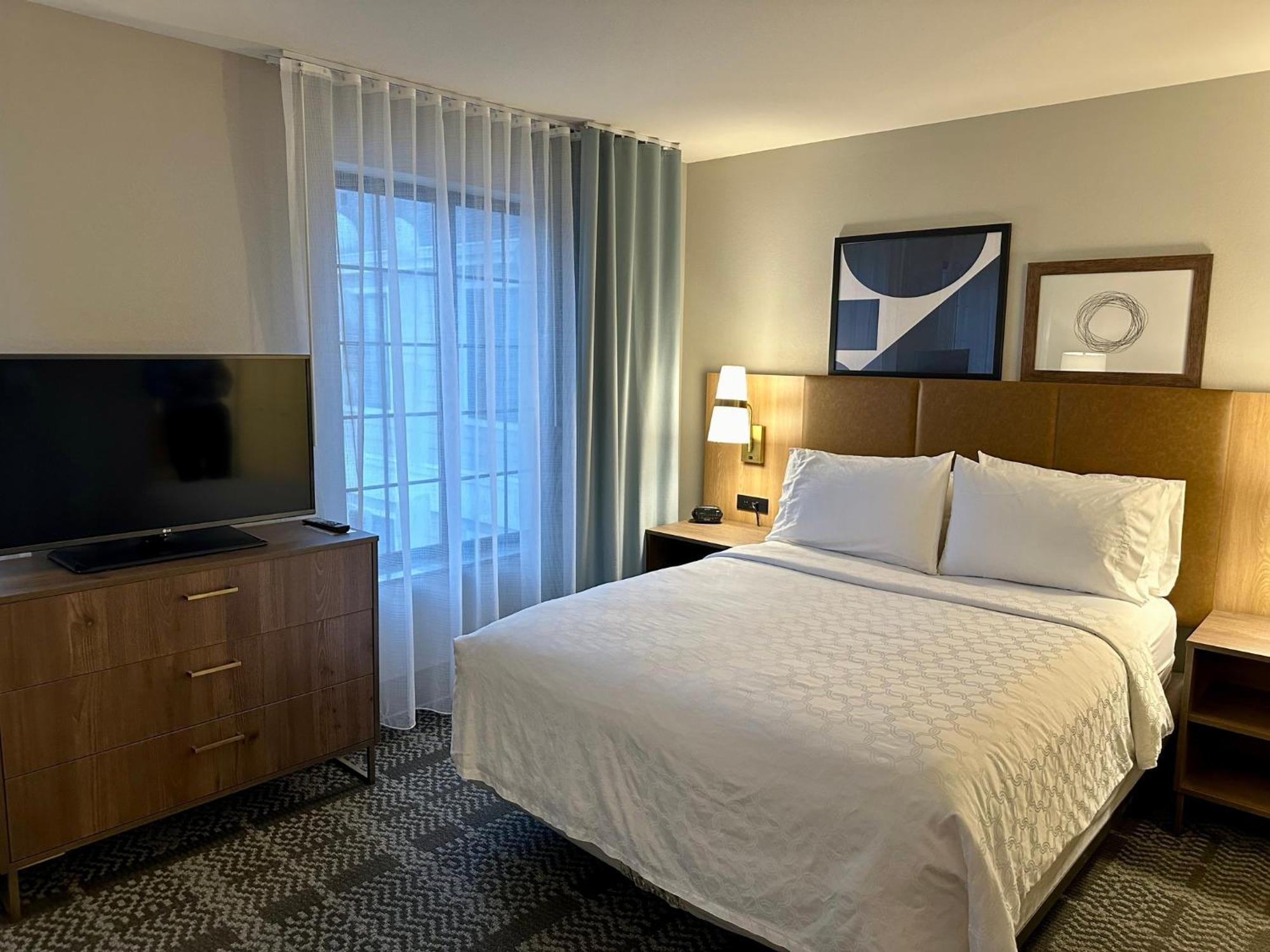 Staybridge Suites Milwaukee West-Oconomowoc By Ihg Luaran gambar