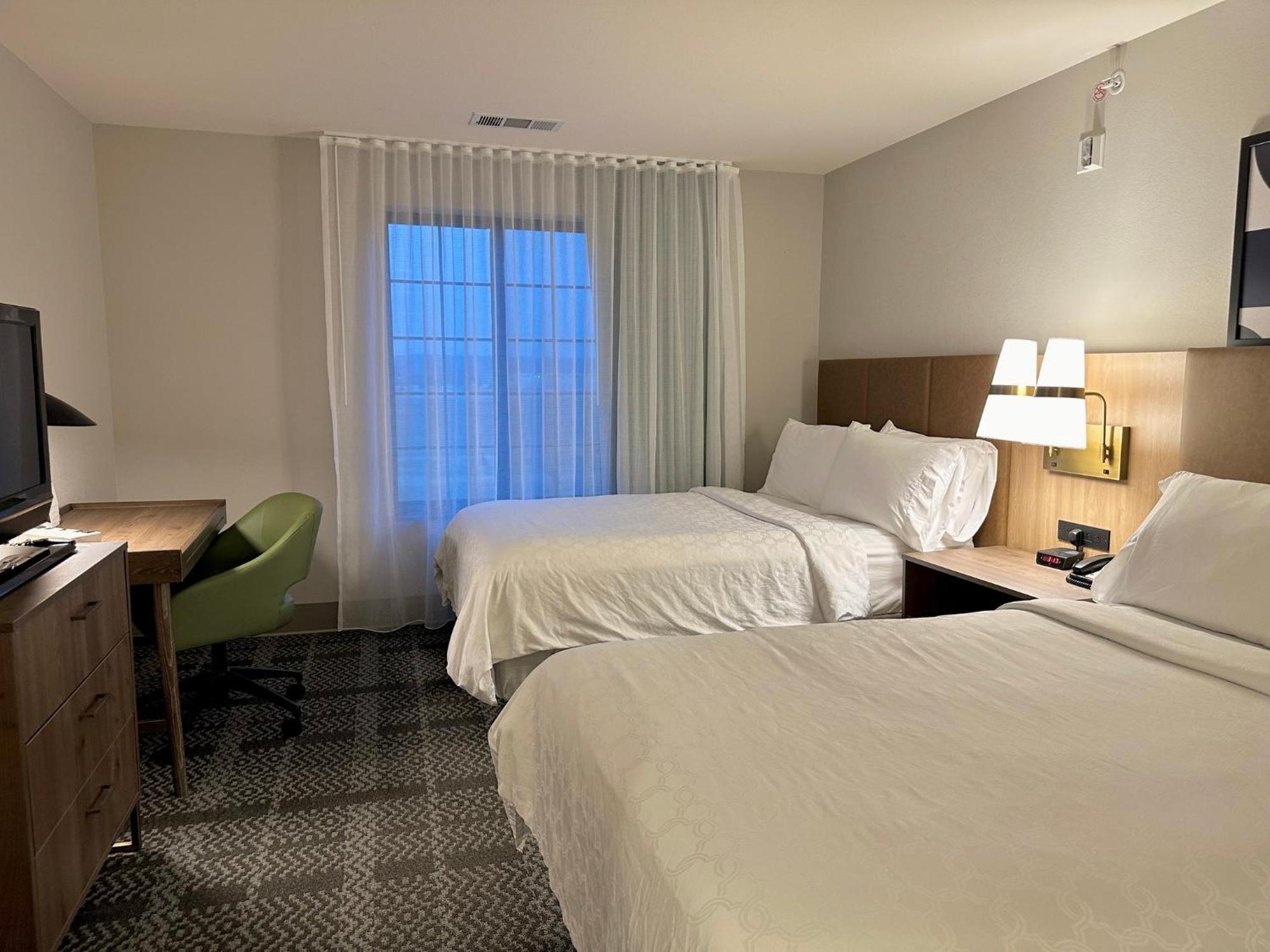 Staybridge Suites Milwaukee West-Oconomowoc By Ihg Luaran gambar