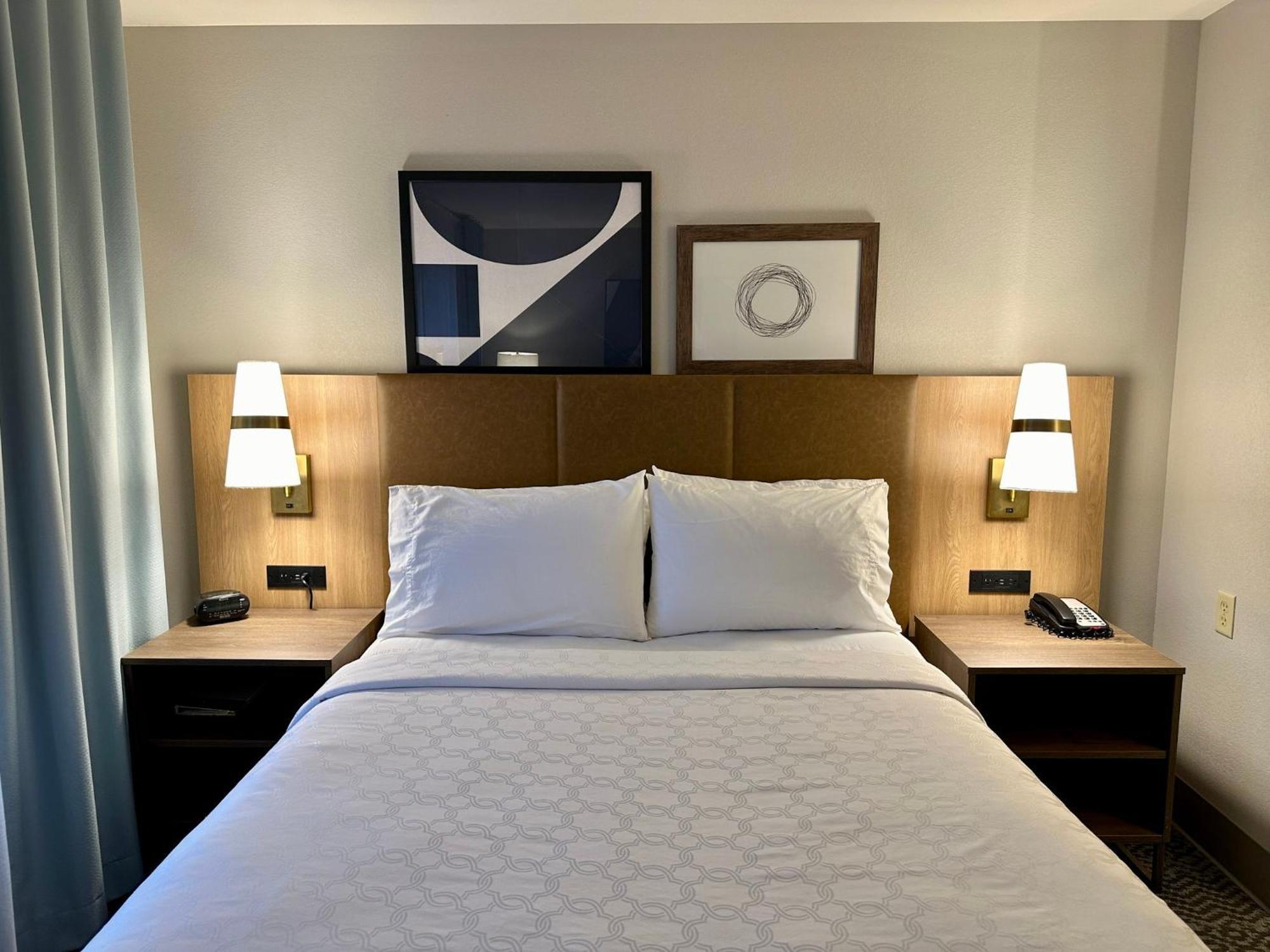 Staybridge Suites Milwaukee West-Oconomowoc By Ihg Luaran gambar