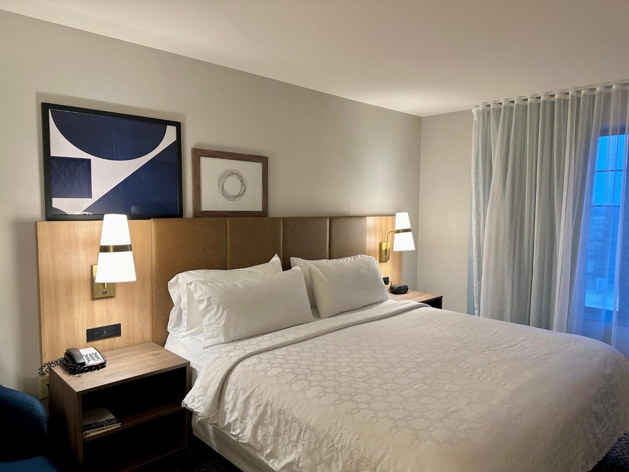 Staybridge Suites Milwaukee West-Oconomowoc By Ihg Luaran gambar