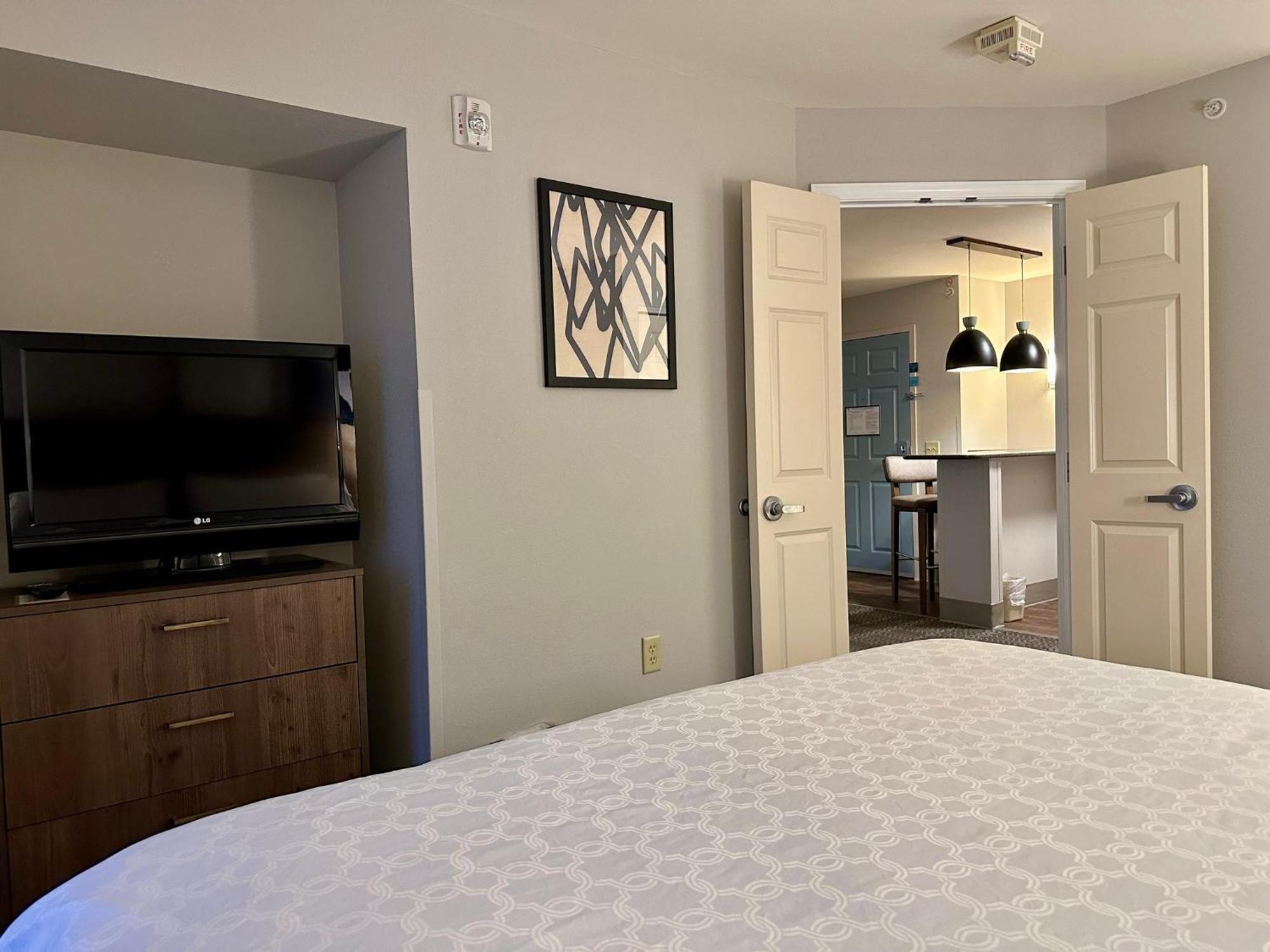 Staybridge Suites Milwaukee West-Oconomowoc By Ihg Luaran gambar