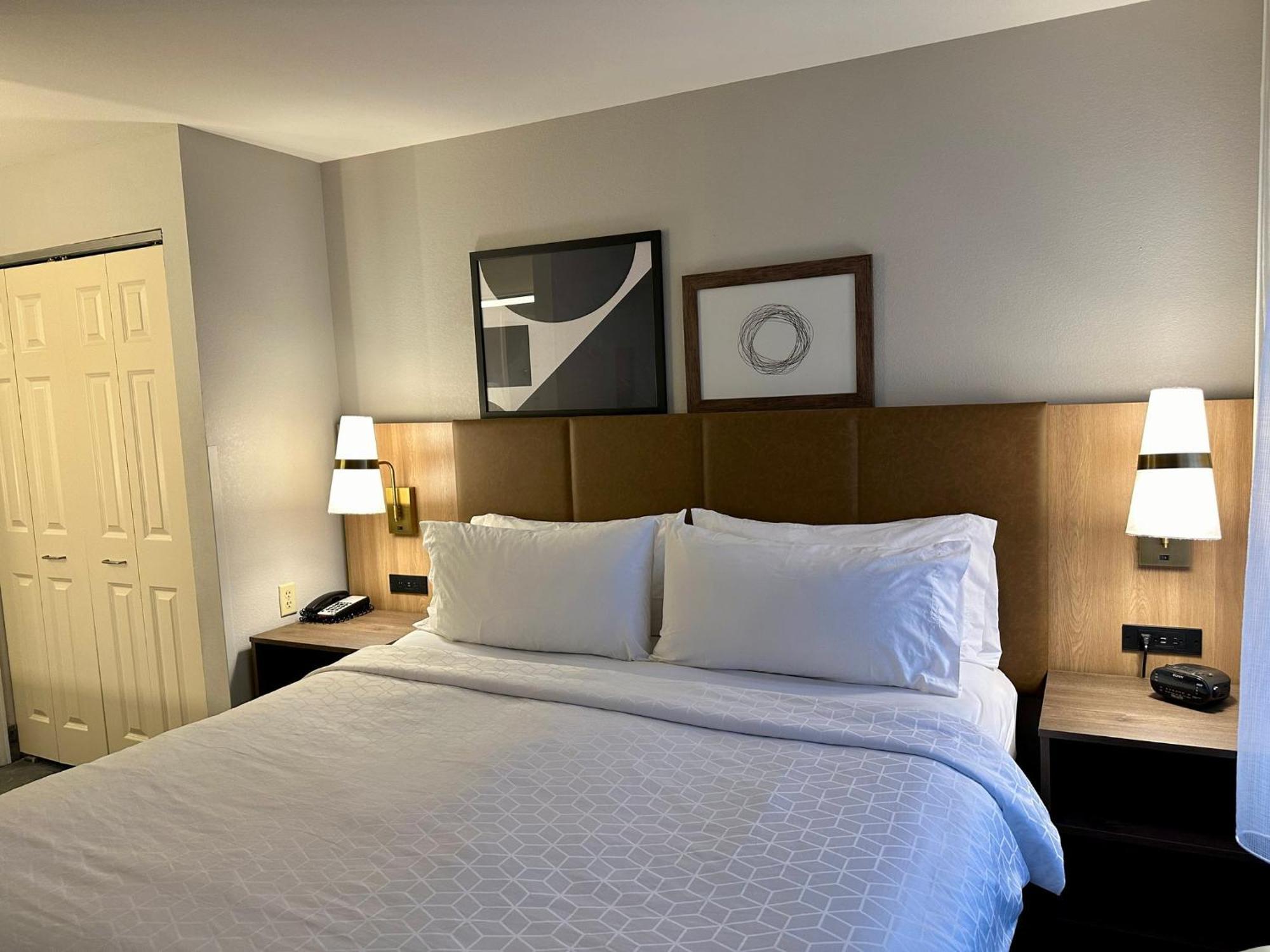 Staybridge Suites Milwaukee West-Oconomowoc By Ihg Luaran gambar